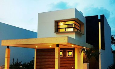 CASA EN VENTA CON ALBERCA EN AQUA RESIDENCIAL PRECIO DE OPORTUNIDAD