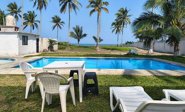 Casa en Venta a Pie de Playa Con 5 Bungalows, en Tecolutla.