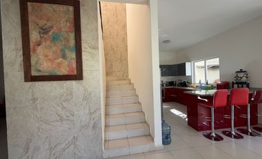 Residencia con Alberca privada en Lomas de Trujillo