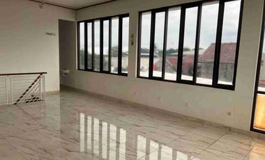 Ruko Komersil, Area Luas Di Jatiasih, Bekasi Kota