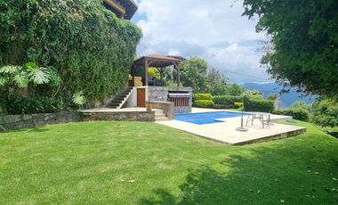 MAGNIFICA CASA EN VENTA, ESTILO VALLESANA