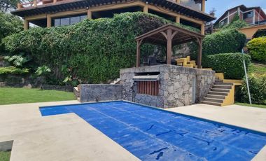 MAGNIFICA CASA EN VENTA, ESTILO VALLESANA