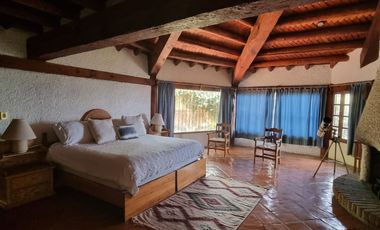 MAGNIFICA CASA EN VENTA, ESTILO VALLESANA