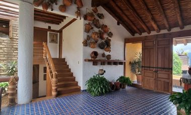 MAGNIFICA CASA EN VENTA, ESTILO VALLESANA