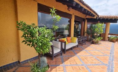 MAGNIFICA CASA EN VENTA, ESTILO VALLESANA