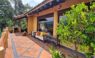 MAGNIFICA CASA EN VENTA, ESTILO VALLESANA