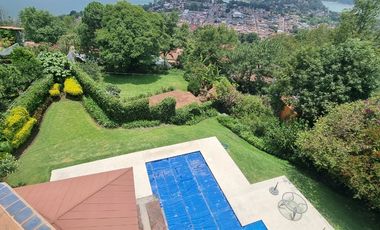 MAGNIFICA CASA EN VENTA, ESTILO VALLESANA