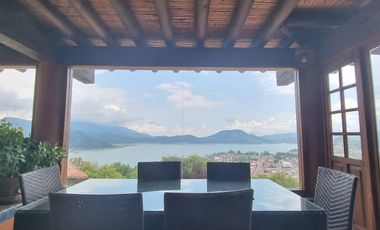 MAGNIFICA CASA EN VENTA, ESTILO VALLESANA