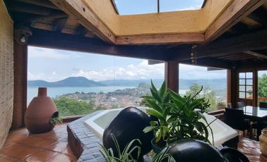 MAGNIFICA CASA EN VENTA, ESTILO VALLESANA