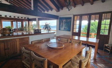 MAGNIFICA CASA EN VENTA, ESTILO VALLESANA