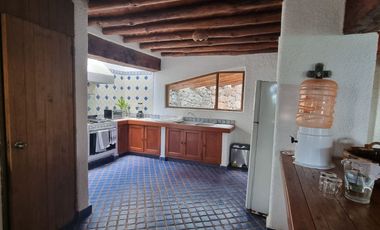 MAGNIFICA CASA EN VENTA, ESTILO VALLESANA