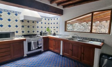 MAGNIFICA CASA EN VENTA, ESTILO VALLESANA