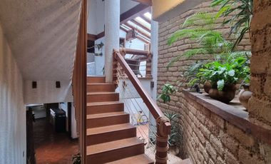 MAGNIFICA CASA EN VENTA, ESTILO VALLESANA