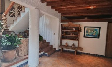 MAGNIFICA CASA EN VENTA, ESTILO VALLESANA