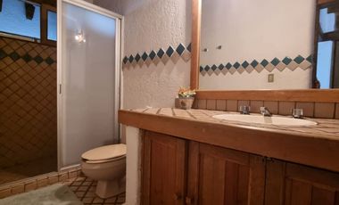 MAGNIFICA CASA EN VENTA, ESTILO VALLESANA