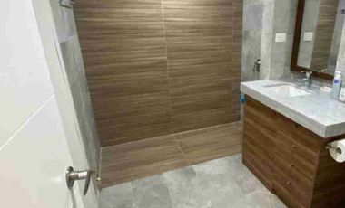 Departamento de alquiler remodelado en Ceibos sector abierto