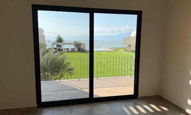 Casa en Venta en Chapala Frente al Lago