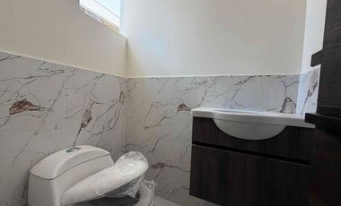 x Estrenar local Comercial 35m más 15 Parqueo