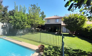 En Venta Casa Impecable en El Remanso de Chicureo | Gran Plusvalía y Conectividad