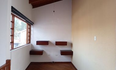 CASA RUSTICA 4 DORMITORIOS CON MASTER EN PLANTA BAJA EN MIRASIERRA VALLE DE LOS CHILLOS