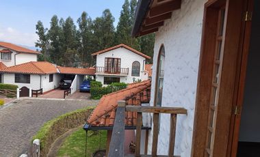 CASA RUSTICA 4 DORMITORIOS CON MASTER EN PLANTA BAJA EN MIRASIERRA VALLE DE LOS CHILLOS
