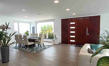 CASA INDEPENDIENTE EN VENTA SECTOR NAYON, QUITO