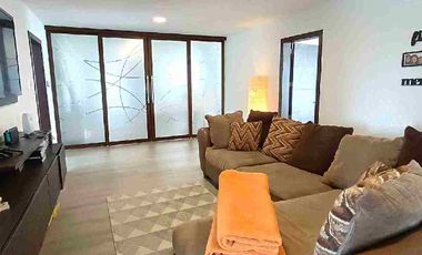 CASA INDEPENDIENTE EN VENTA SECTOR NAYON, QUITO