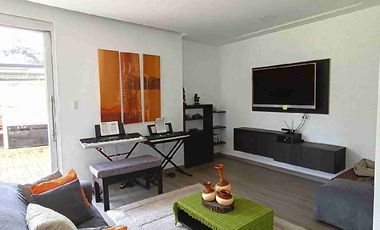 CASA INDEPENDIENTE EN VENTA SECTOR NAYON, QUITO