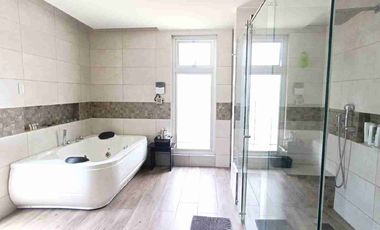 CASA INDEPENDIENTE EN VENTA SECTOR NAYON, QUITO