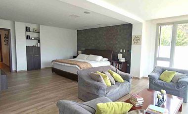 CASA INDEPENDIENTE EN VENTA SECTOR NAYON, QUITO