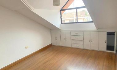 Lindo departamento en renta 3 dormitorios, en Puertas del Sol - Cuenca