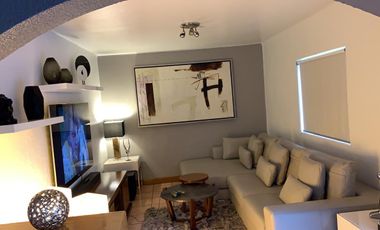 CASA CON USO DE SUELO MIXTO EN VENTA EN NAPOLES