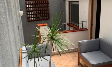 CASA CON USO DE SUELO MIXTO EN VENTA EN NAPOLES