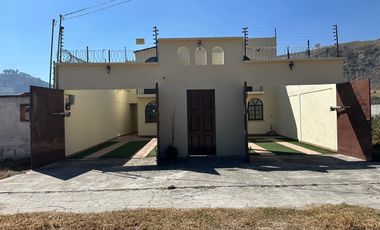 CASA EN VENTA, TENANGO DEL VALLE, CON ALBERCA, ENTRONQUE A LA AUTOPISTA TENANGO - JAJALPA, TOLUCA, ESTADO DE MÉXICO