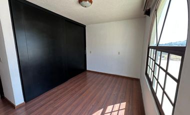 CASA EN VENTA, TENANGO DEL VALLE, CON ALBERCA, ENTRONQUE A LA AUTOPISTA TENANGO - JAJALPA, TOLUCA, ESTADO DE MÉXICO