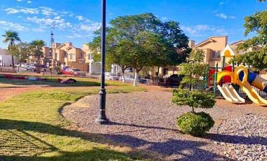 Casa familiar en venta con alberca en Real de Toledo Residencial – Poniente de Hermosillo