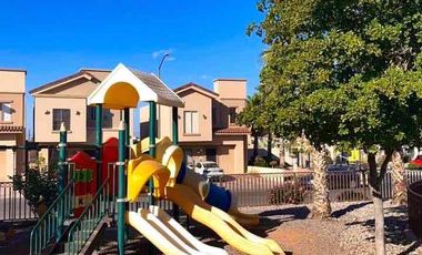 Casa familiar en venta con alberca en Real de Toledo Residencial – Poniente de Hermosillo