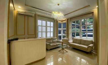 Dijual/disewakan Rumah cocok untuk klinik ataupun kantor di Tebet Jakarta Selatan