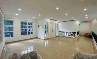 Dijual/disewakan Rumah cocok untuk klinik ataupun kantor di Tebet Jakarta Selatan