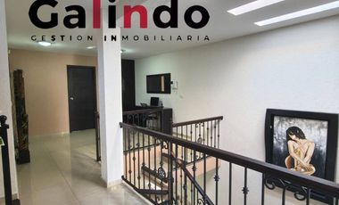 ATRACTIVA CASA CON TERRAZA DE DESCANSO, SALA DE CINES CON PANTALLA Y SONIDO INCLUIDOS, CISTERNA, COATEPEC