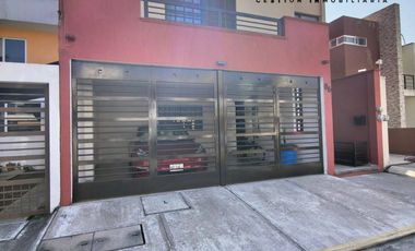 ATRACTIVA CASA CON TERRAZA DE DESCANSO, SALA DE CINES CON PANTALLA Y SONIDO INCLUIDOS, CISTERNA, COATEPEC