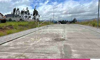 Lotes de Venta en San Miguel de puthuzhi a pocas cuadras de cuadras de la Ordóñez Lasso