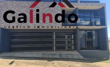 CASA GRANDE DE 4 RECAMARAS, CISTERNA, COCHERA PARA 3 AUTOS CAMINO A OJO DE AGUA