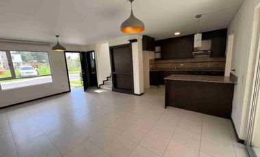 Venta casa en la Armenia ll Valle de los Chillos.