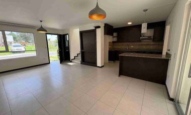 Venta casa en la Armenia ll Valle de los Chillos.