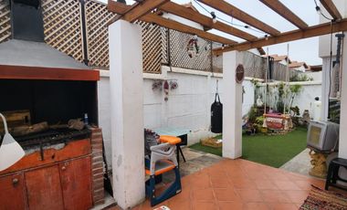 SE VENDE PROPIEDAD UBICADA EN SECTOR RESIDENCIAL SOLAR DE PEÑUELAS, COQUIMBO. 3D+2B+COCINA EQUIPADA+LOGIA+QUINCHO