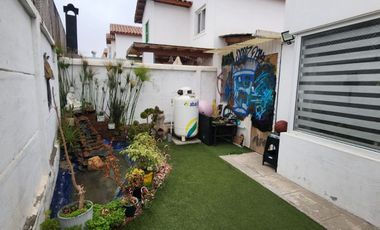 SE VENDE PROPIEDAD UBICADA EN SECTOR RESIDENCIAL SOLAR DE PEÑUELAS, COQUIMBO. 3D+2B+COCINA EQUIPADA+LOGIA+QUINCHO