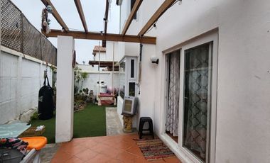 SE VENDE PROPIEDAD UBICADA EN SECTOR RESIDENCIAL SOLAR DE PEÑUELAS, COQUIMBO. 3D+2B+COCINA EQUIPADA+LOGIA+QUINCHO