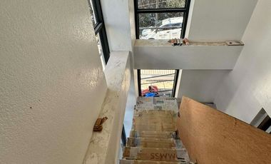 3-Storey Elegant House & Lot w\ kennon road view in Camp 7, Baguio City - CC