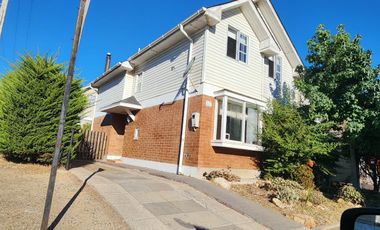 Casa en Arriendo, condominio Bosques de Curauma, Valparaíso. 5D